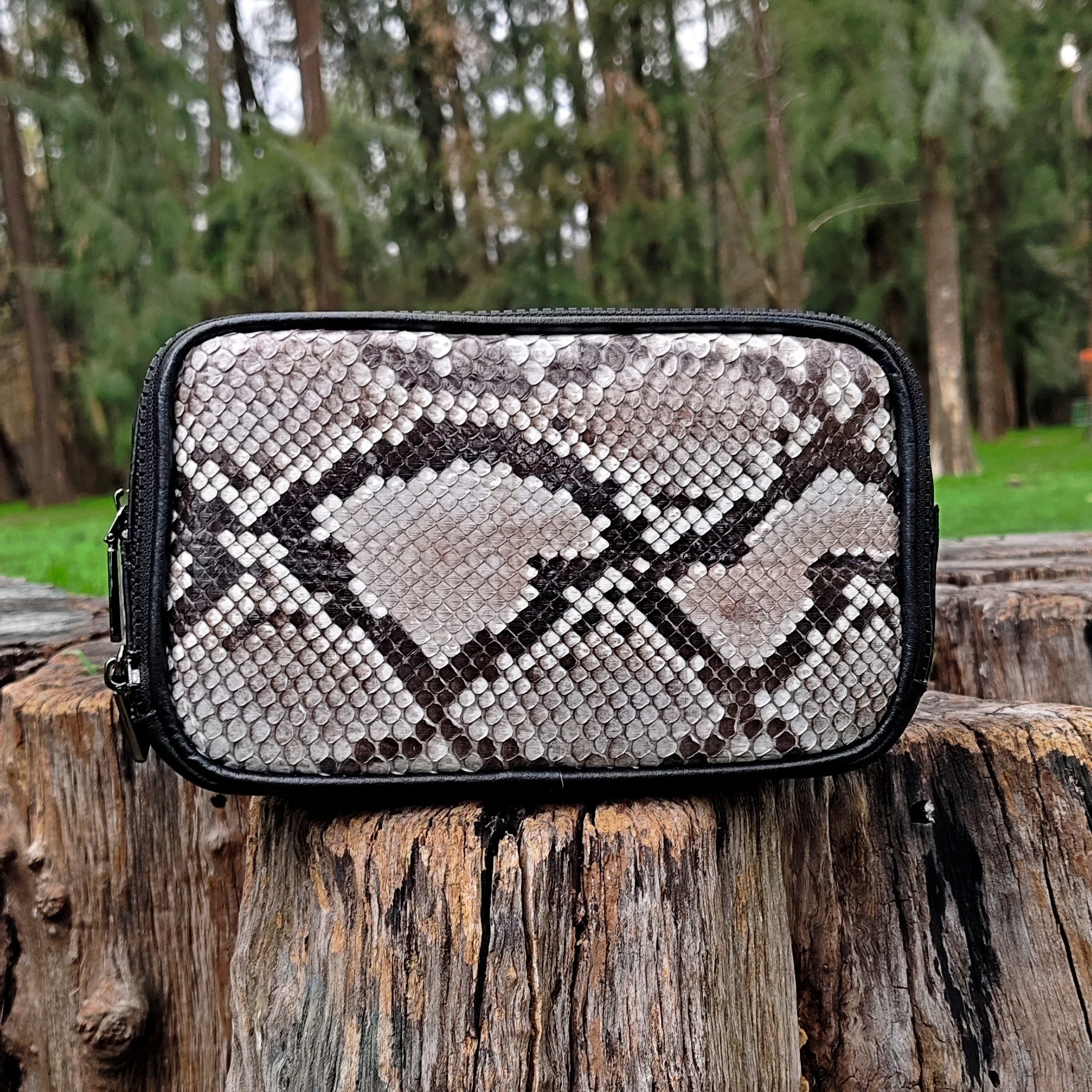 Bandolera De Pitón Modelo Oslo