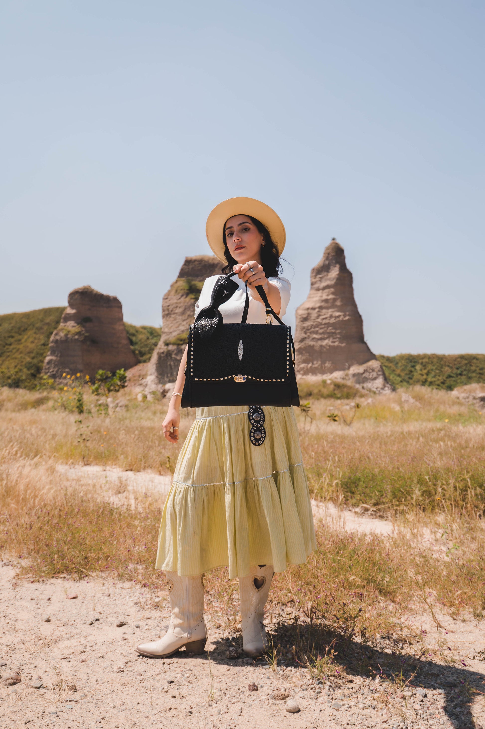 Bolso De Mantarraya Modelo Monique