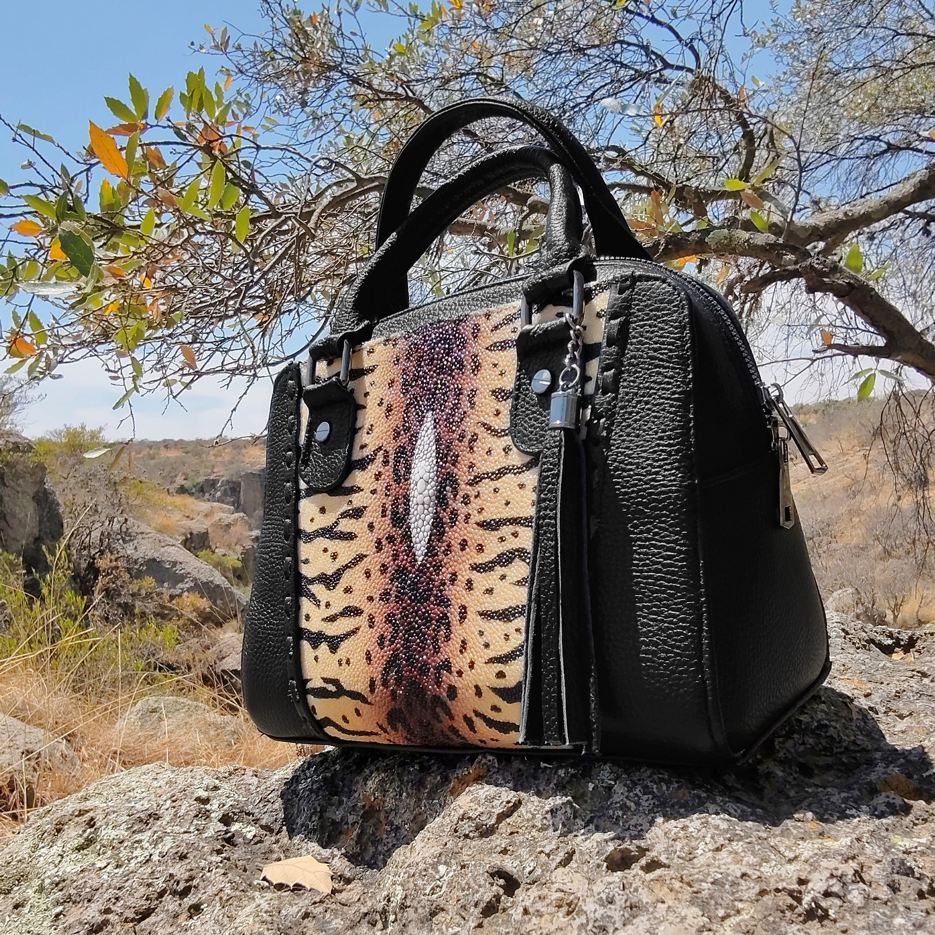 Bolso Mantarraya Print Modelo Carolina