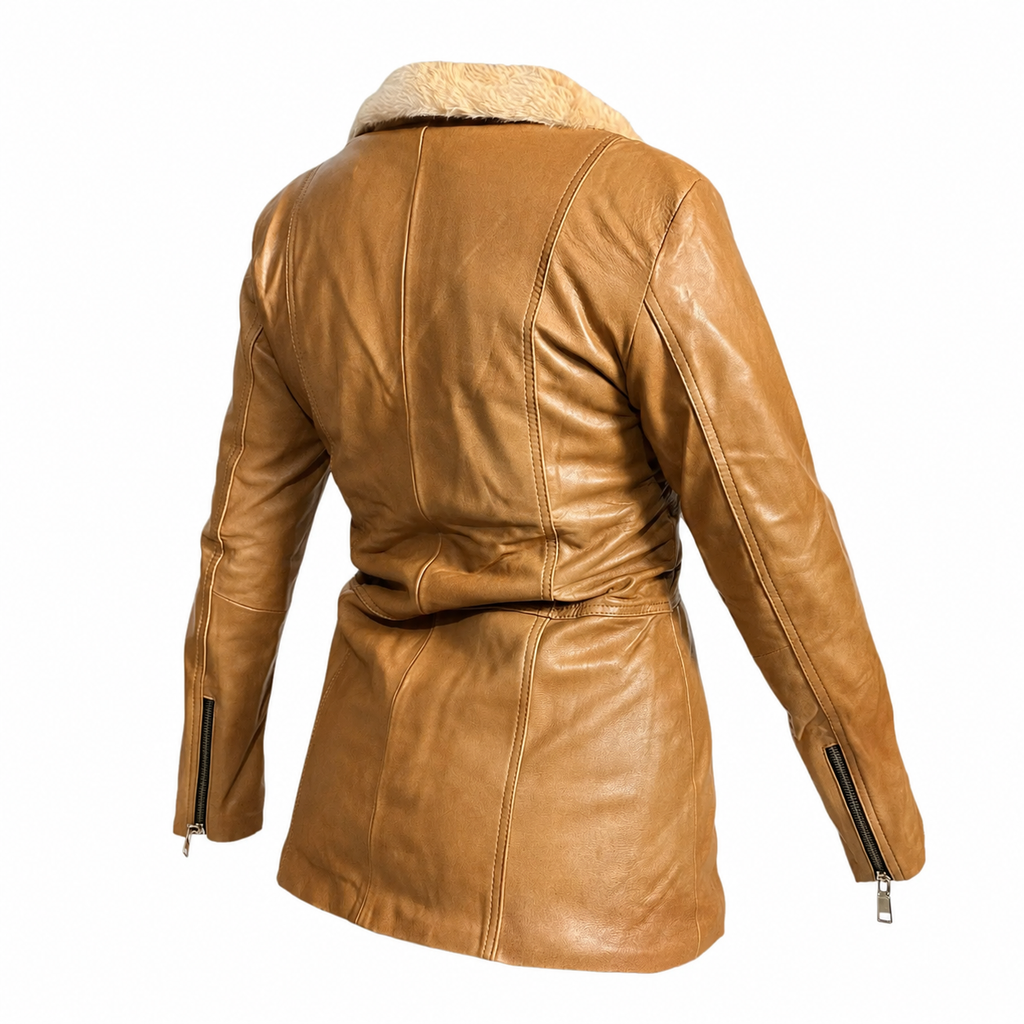 Chamarra en piel genuina de ovino para dama con pelo textil.