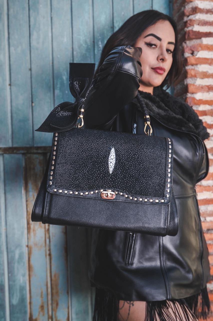 Bolso De Mantarraya Modelo Monique