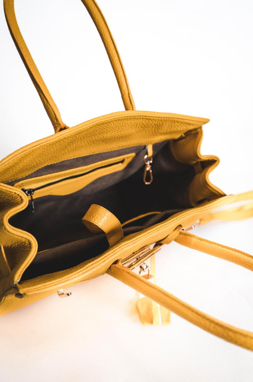 Bolso De Piel Modelo Victoria Amarilla