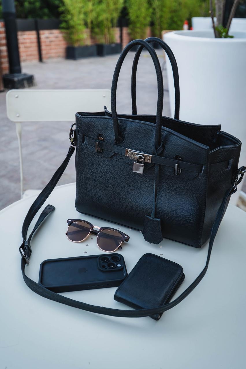 Bolso De Piel Modelo Victoria Negra