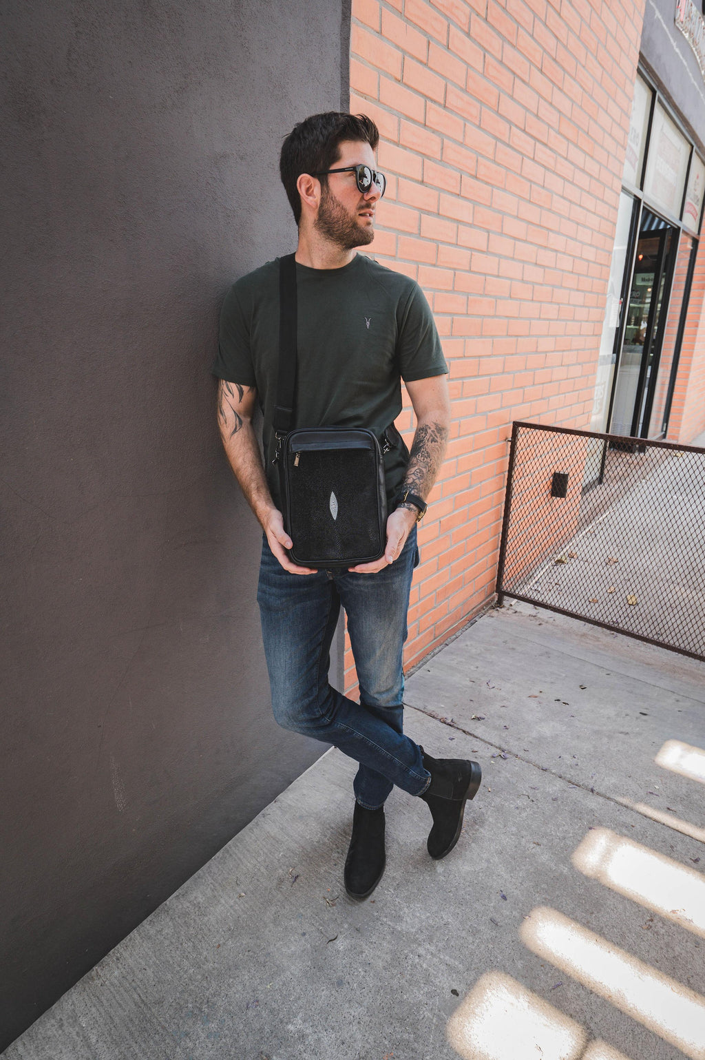 Bandolera De Mantarraya Modelo Denver