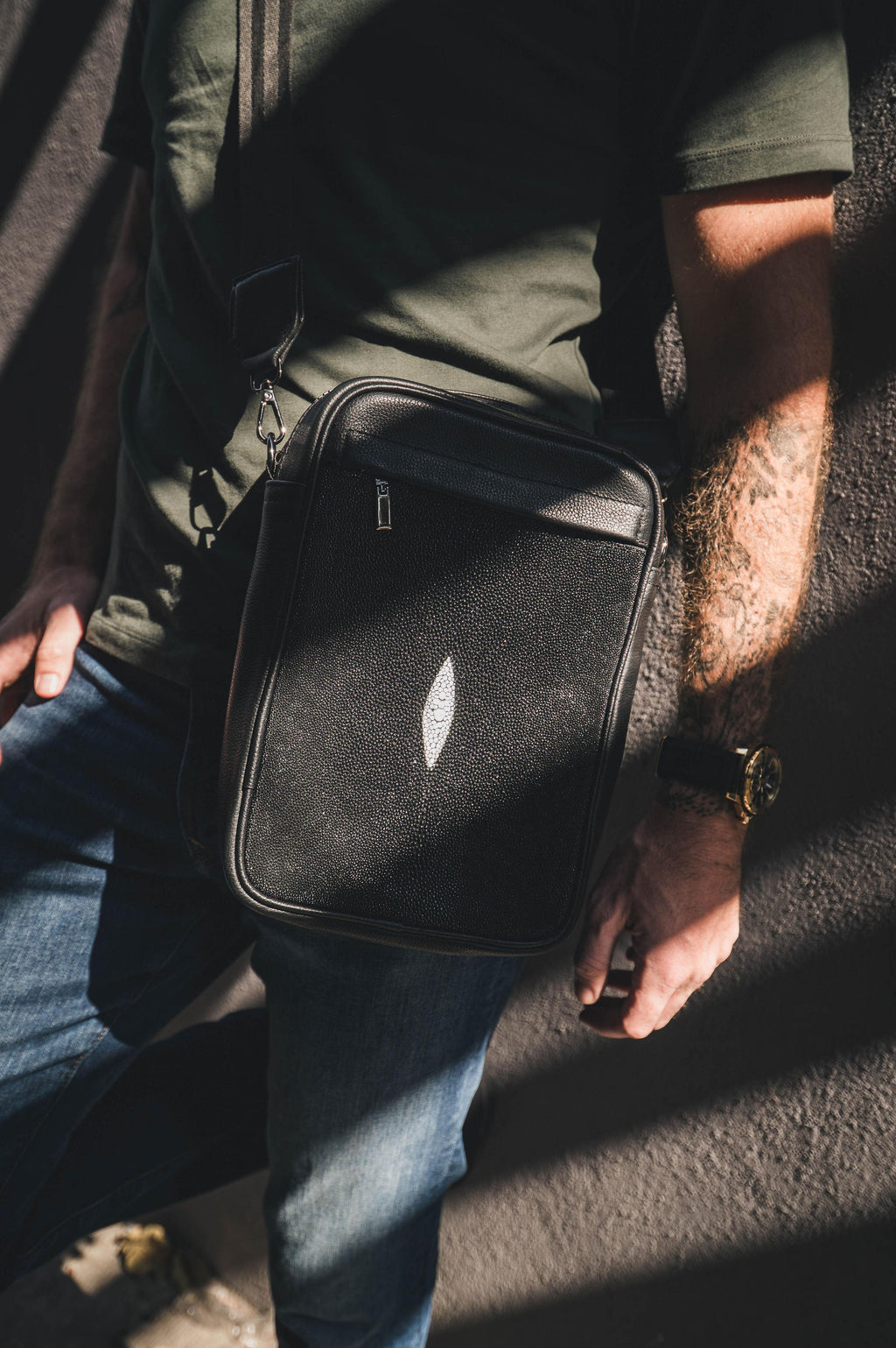 Bandolera De Mantarraya Modelo Denver