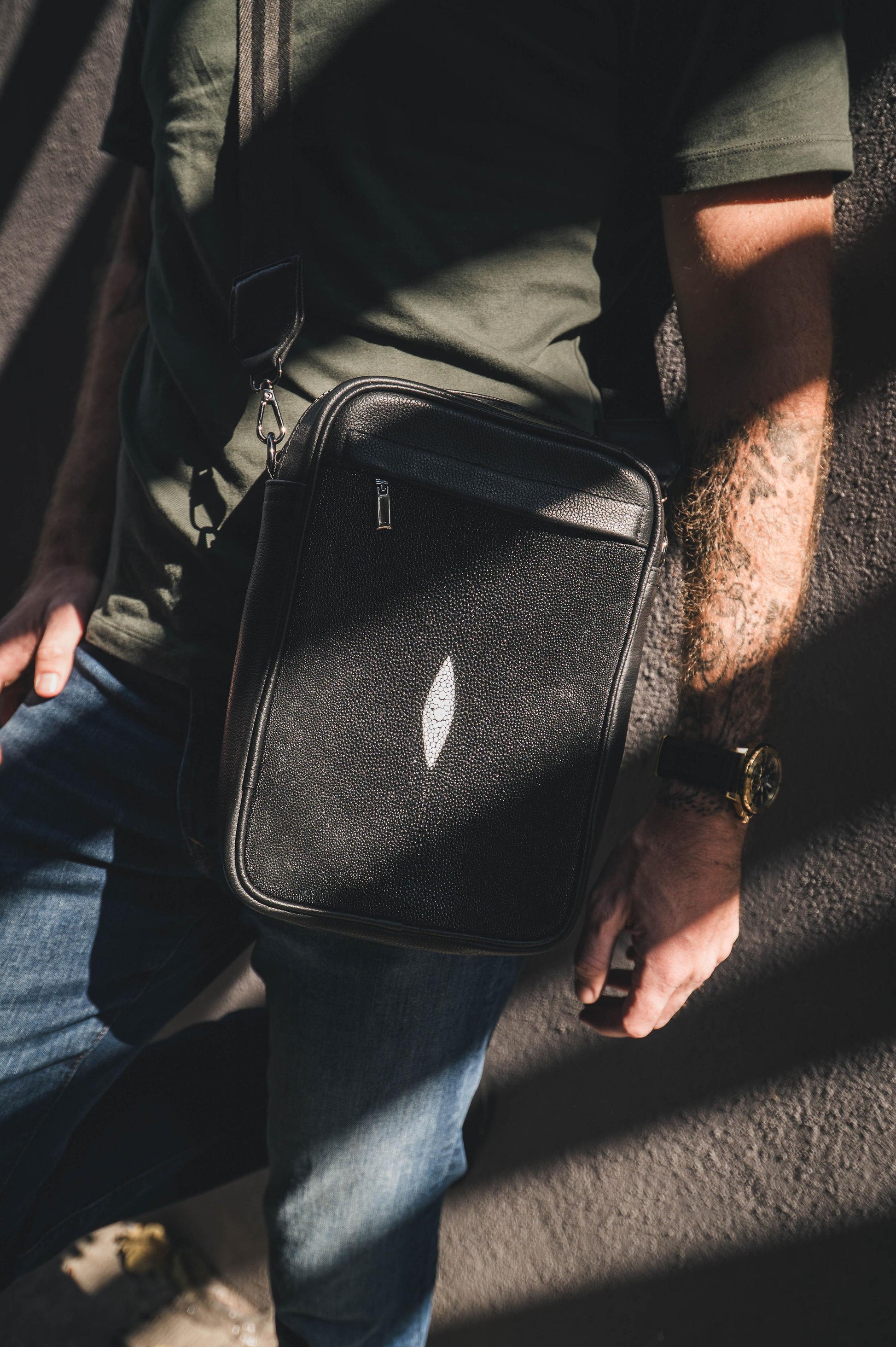 Bandolera De Mantarraya Modelo Denver