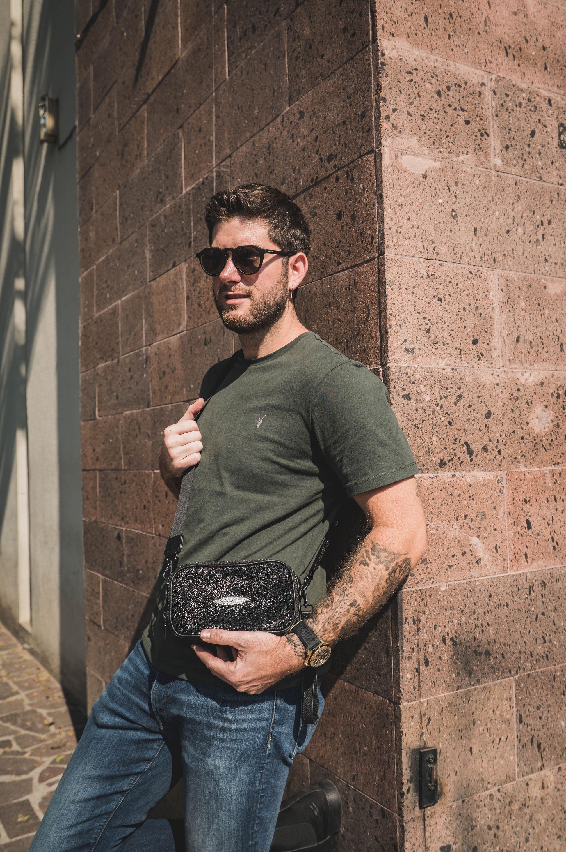 Bandolera De Mantarraya Modelo Oslo